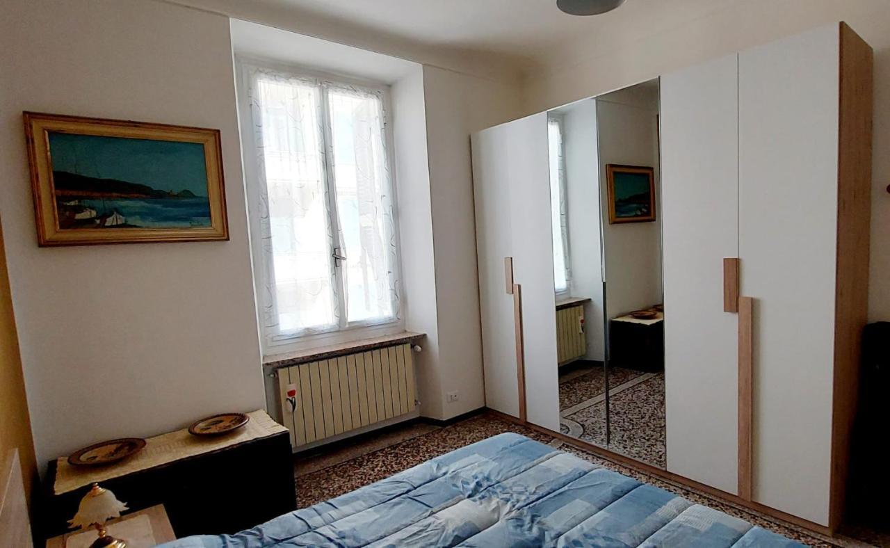 Ca' Mariuccia. Appartamento A Un Passo Dal Mare Savona Ngoại thất bức ảnh