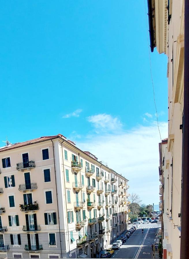 Ca' Mariuccia. Appartamento A Un Passo Dal Mare Savona Ngoại thất bức ảnh