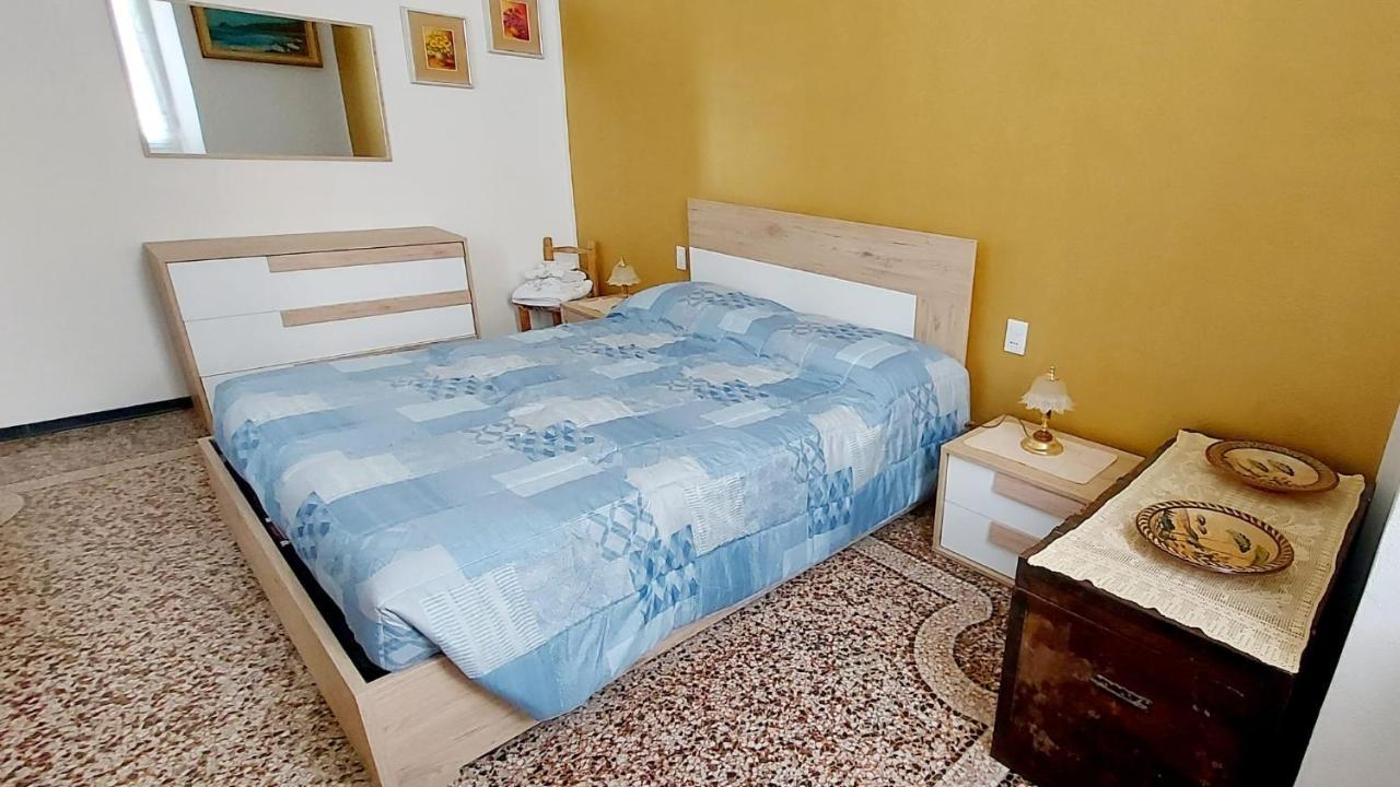 Ca' Mariuccia. Appartamento A Un Passo Dal Mare Savona Ngoại thất bức ảnh